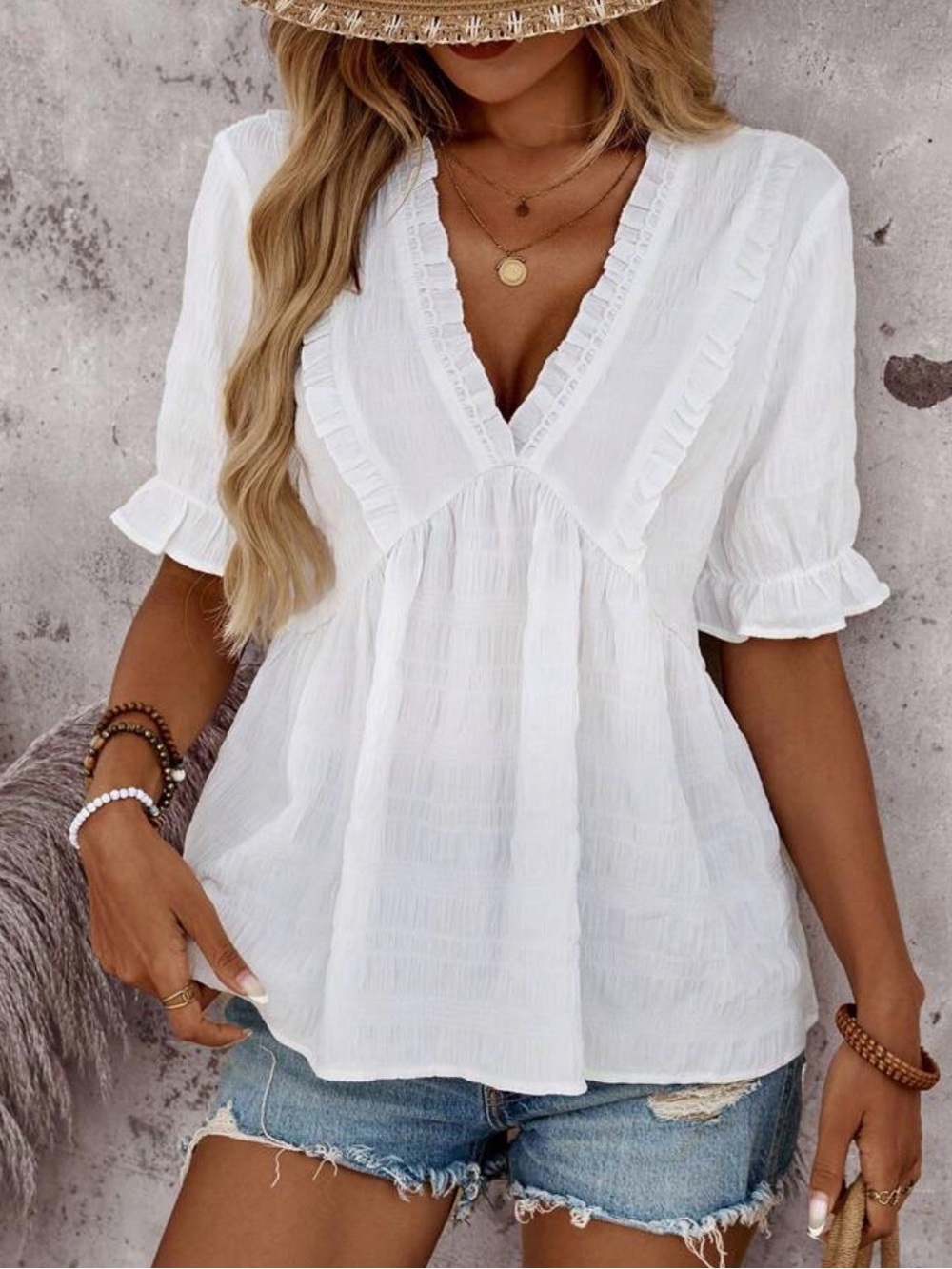 NWT Emery Rose white Ruffle V-Neck Babydoll Top size small